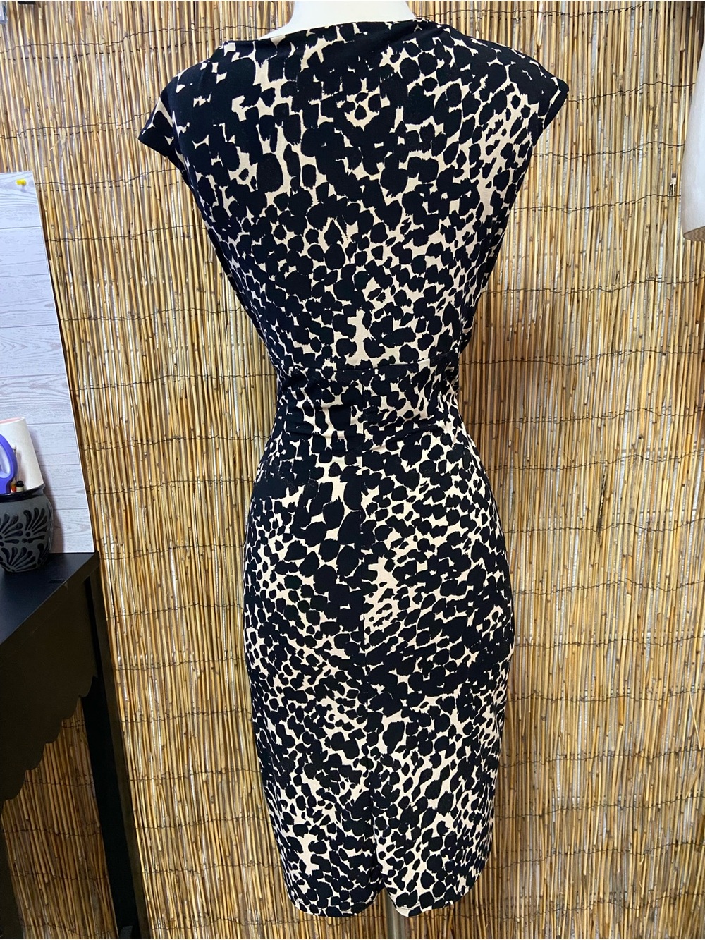 Lauren Ralph Lauren Ruched Animal Print Sheath Dress Size 4 - Picture 3 of 11